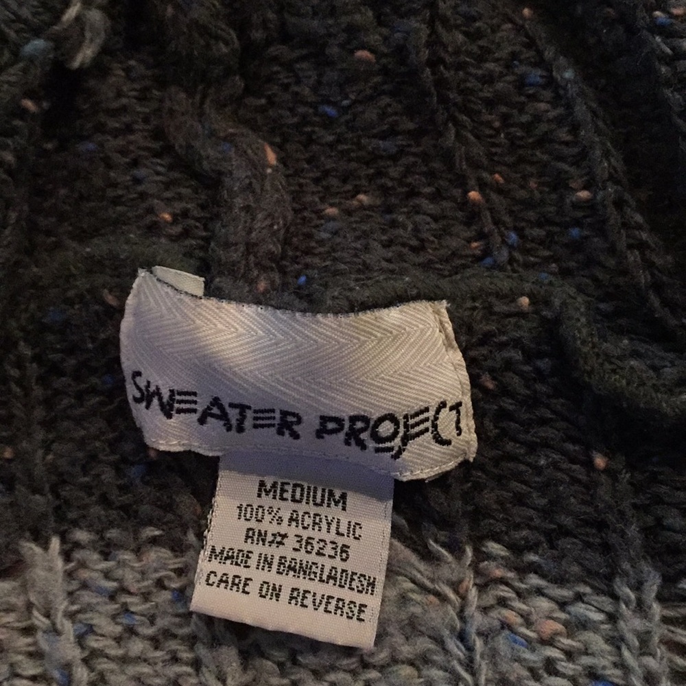 Green medium sweater - Picture 2 of 3
